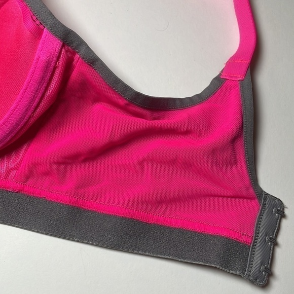 AMBRIELLE Sports Bra Medium Impact Underwire Adjustable Straps 34B Hot Pink - Picture 9 of 12